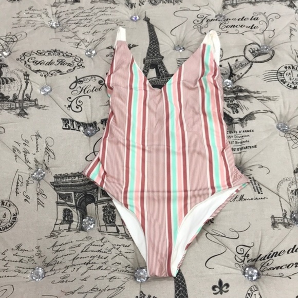 NWOT Tavik Claire One Piece Swimsuit - Picture 3 of 8